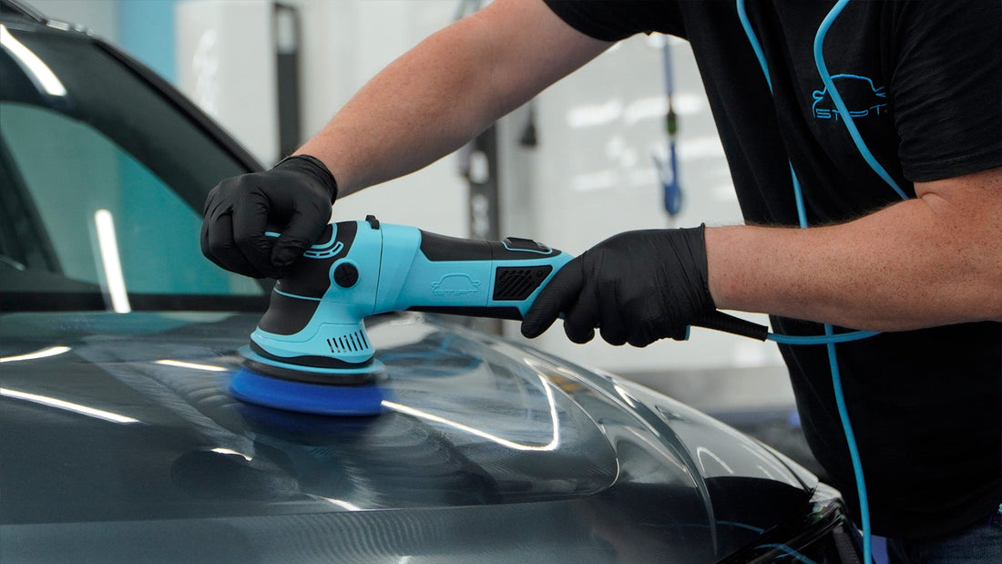 Auto polijsten met een dual action polijstmachine: veilig stappenplan voor beginners