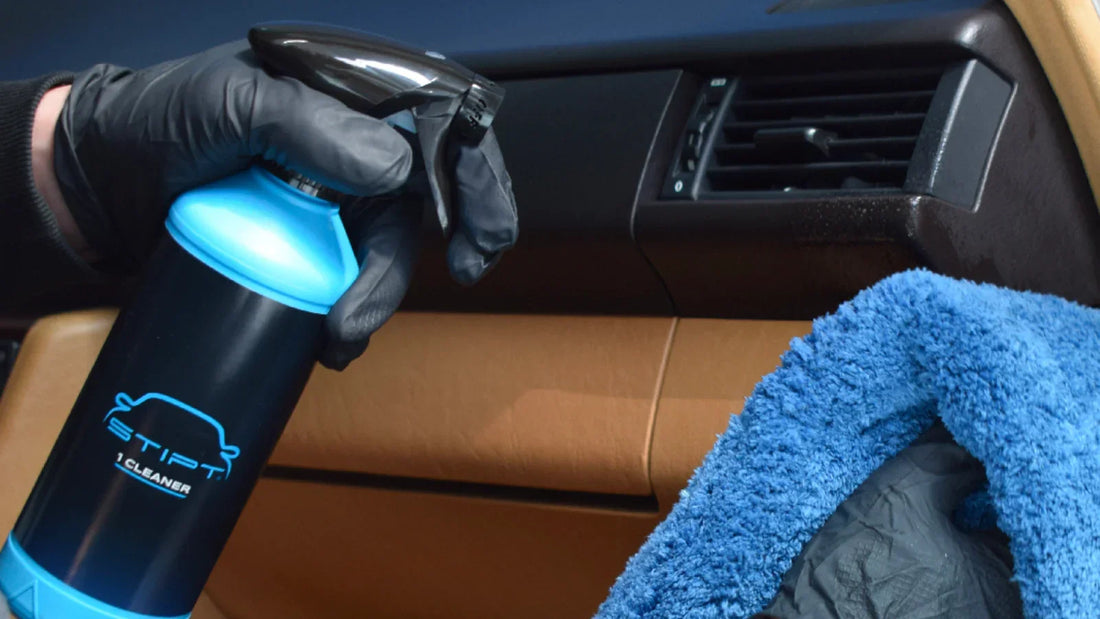 Auto interieur reinigen met Fabrieksknieuw resultaat