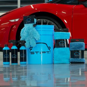 Stipt auto waspakket met Grit Bucket 20L, Wash Glove, Advanced Shampoo, Ceramic Coating, Ceramic Wax, Dry Towel XXL en Multi Cloth voor complete autoreiniging en bescherming